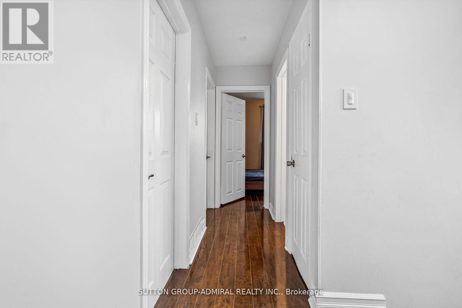 68 Wheatsheaf Crescent, Toronto, Ontario  M3N 1P6 - Photo 26 - W12095476