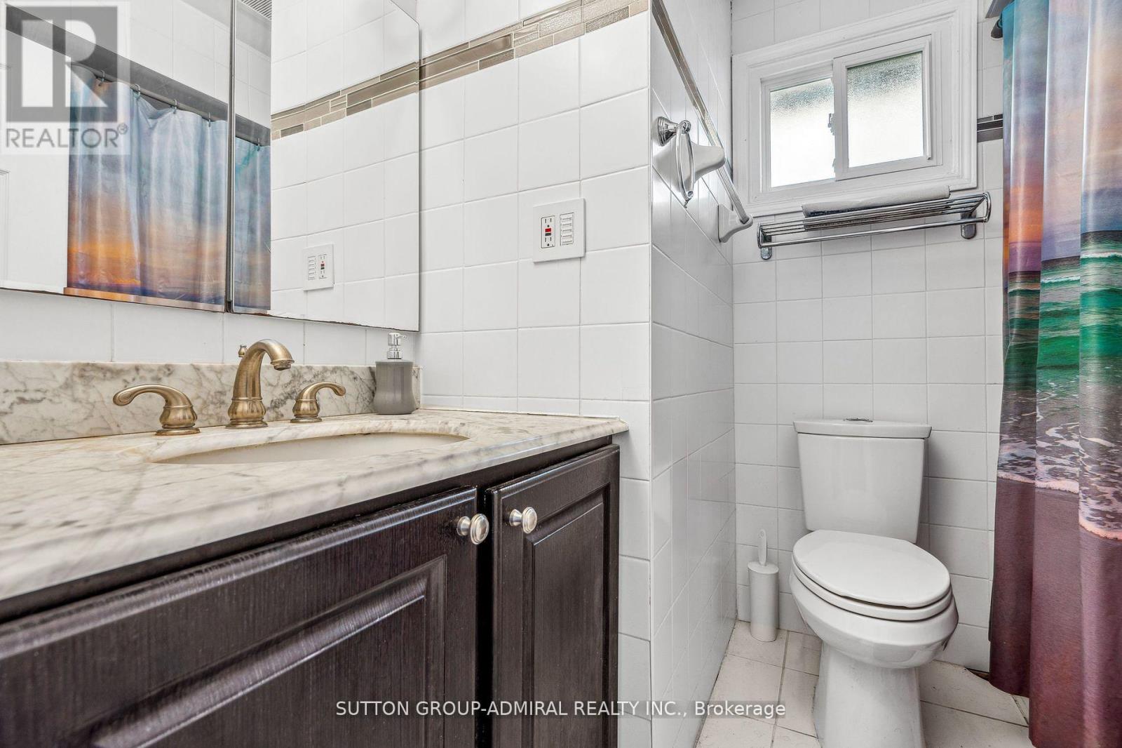 68 Wheatsheaf Crescent, Toronto, Ontario  M3N 1P6 - Photo 30 - W12095476
