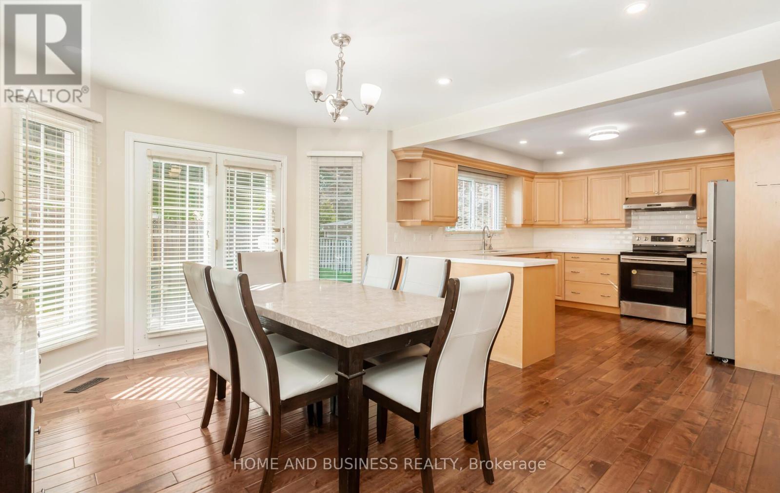 2035 Jacamar Court, Mississauga, Ontario  L5L 3P7 - Photo 20 - W12095552