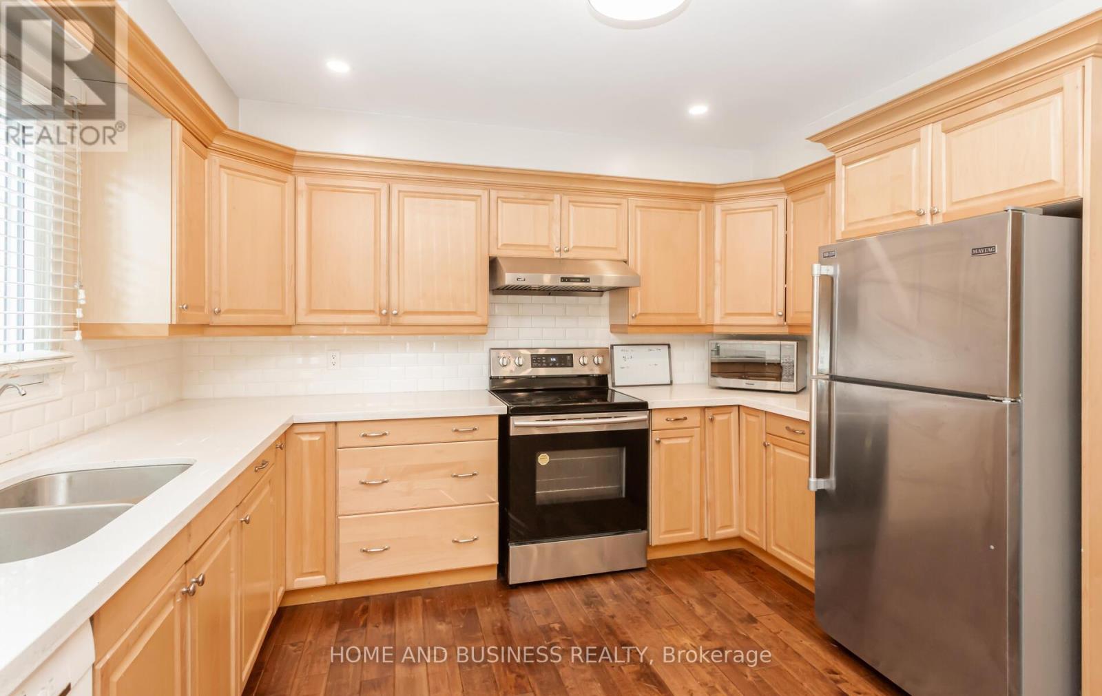 2035 Jacamar Court, Mississauga, Ontario  L5L 3P7 - Photo 22 - W12095552