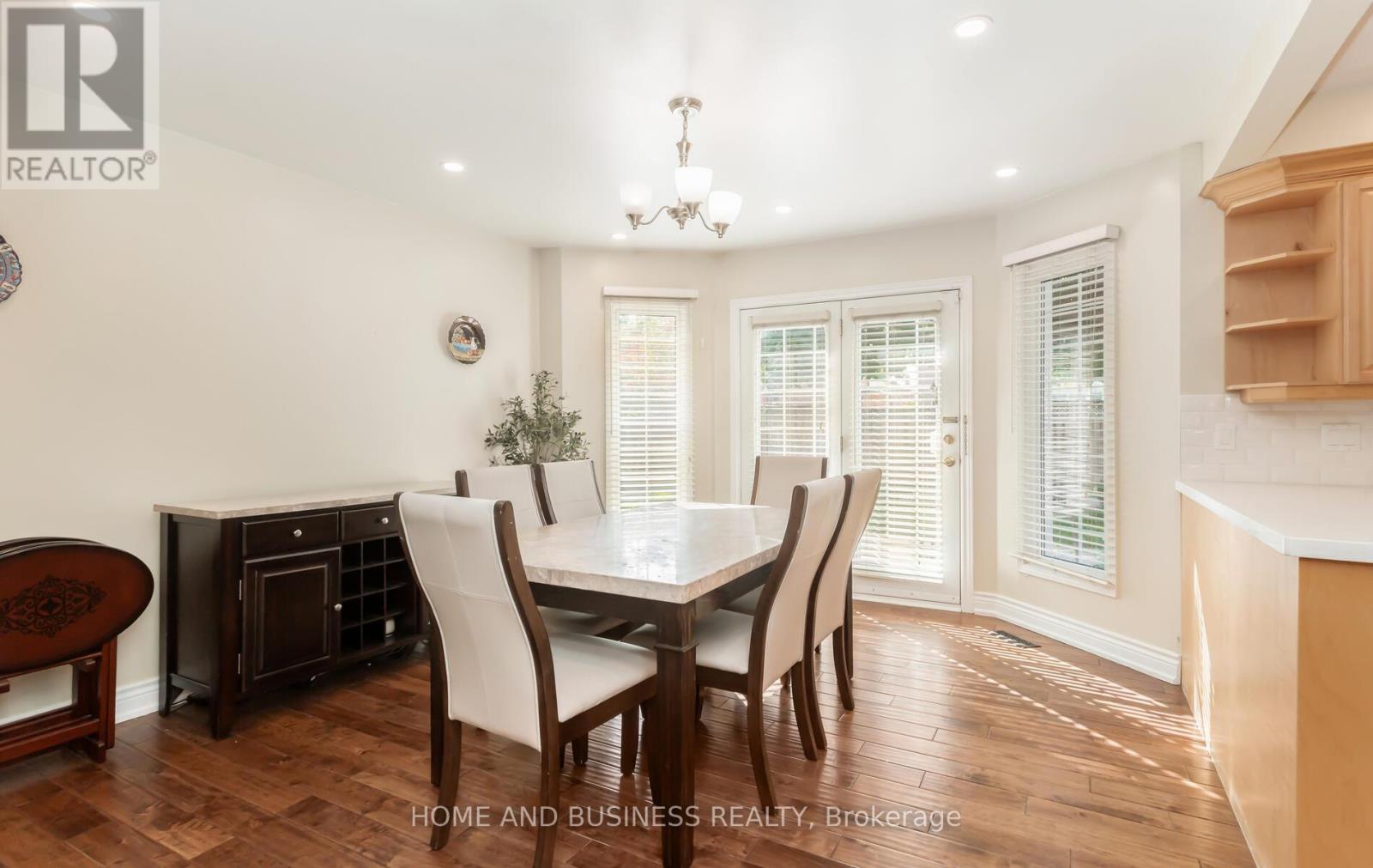 2035 Jacamar Court, Mississauga, Ontario  L5L 3P7 - Photo 24 - W12095552
