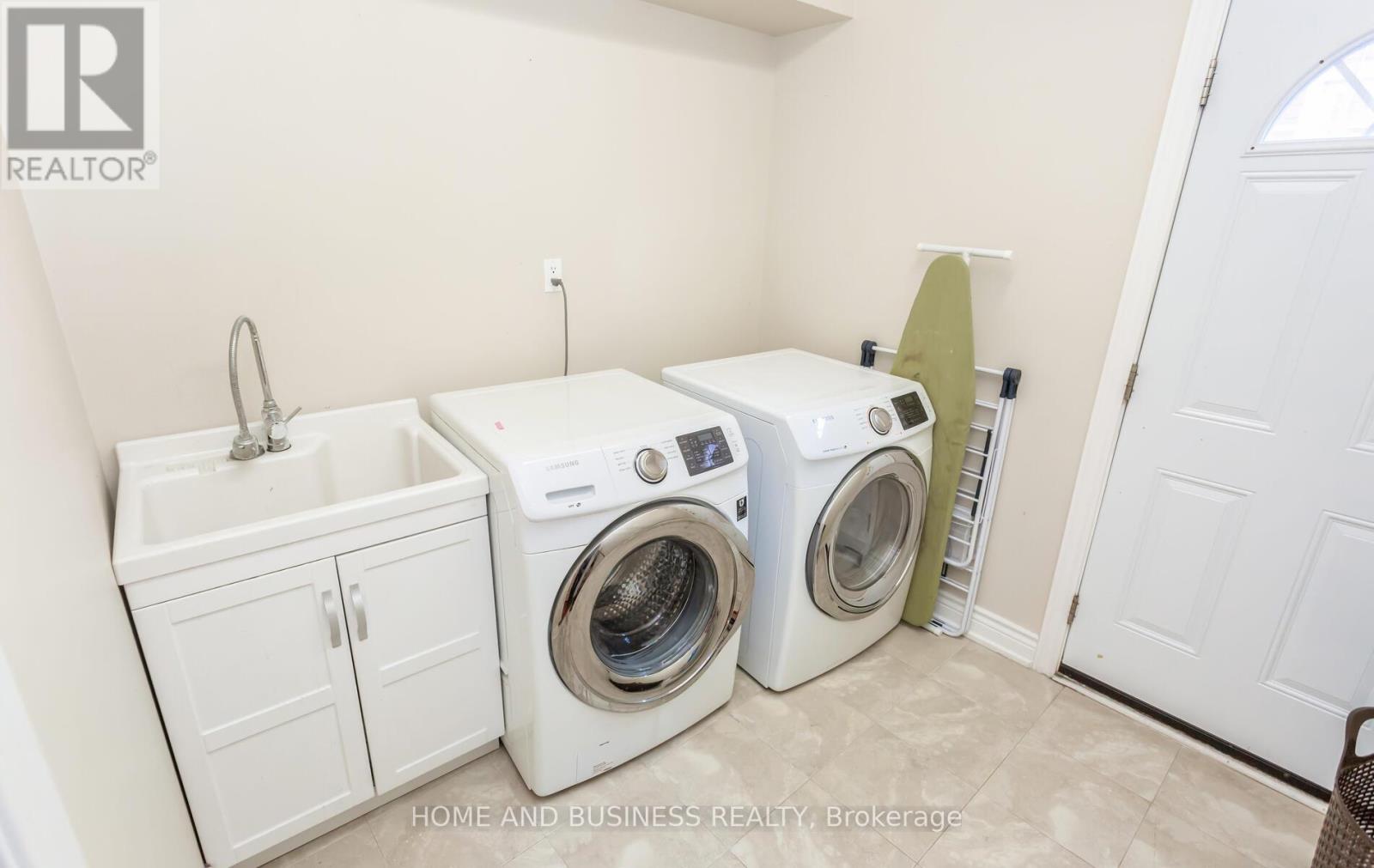2035 Jacamar Court, Mississauga, Ontario  L5L 3P7 - Photo 26 - W12095552