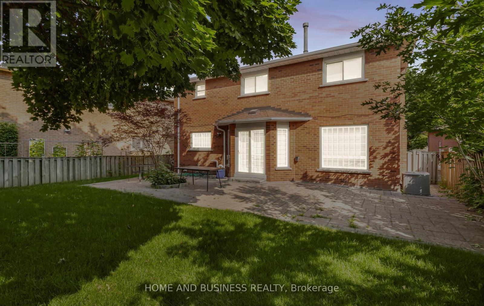 2035 Jacamar Court, Mississauga, Ontario  L5L 3P7 - Photo 45 - W12095552