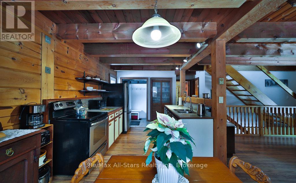 1058 Algonquin Outfitters Road, Algonquin Highlands, Ontario  P0A 1H0 - Photo 22 - X11901323