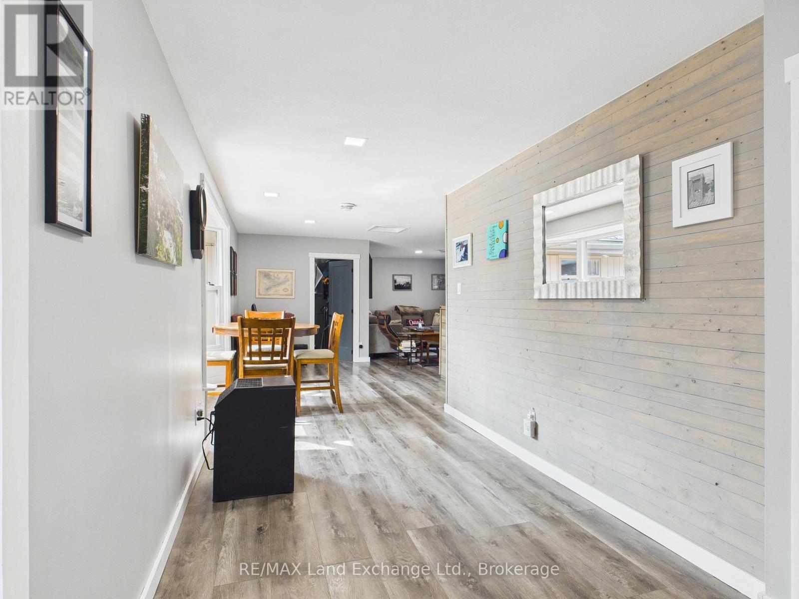 203 London Road E, Huron-Kinloss, Ontario  N0G 2R0 - Photo 12 - X12037275