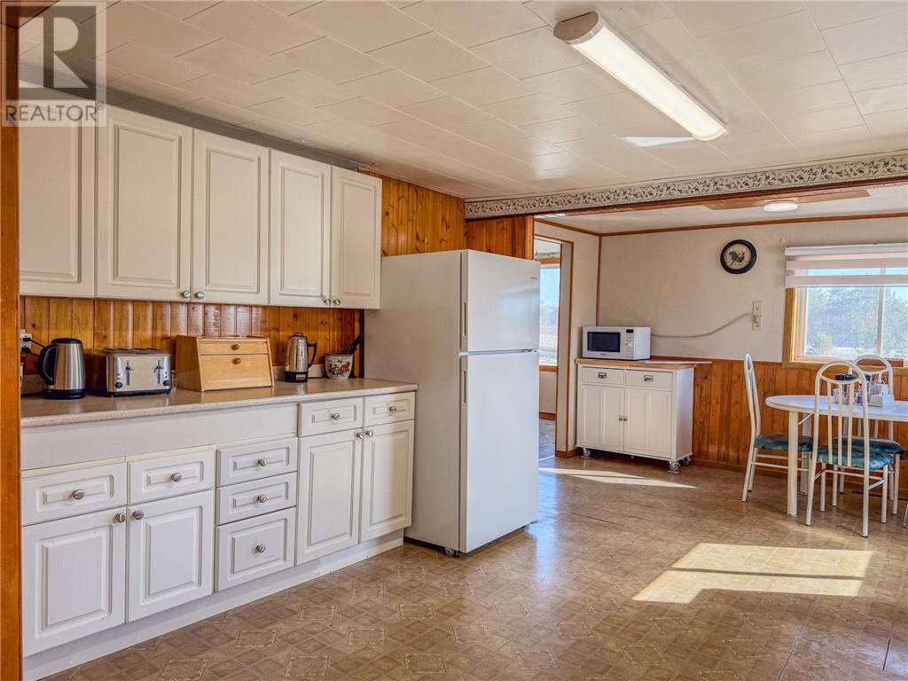 3 Mangan, Warren, Ontario  P0H 2N0 - Photo 3 - 2121755