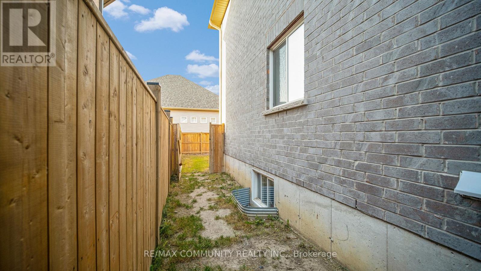 12 Laurel Street, Belleville, Ontario  K8N 0J4 - Photo 30 - X12095418