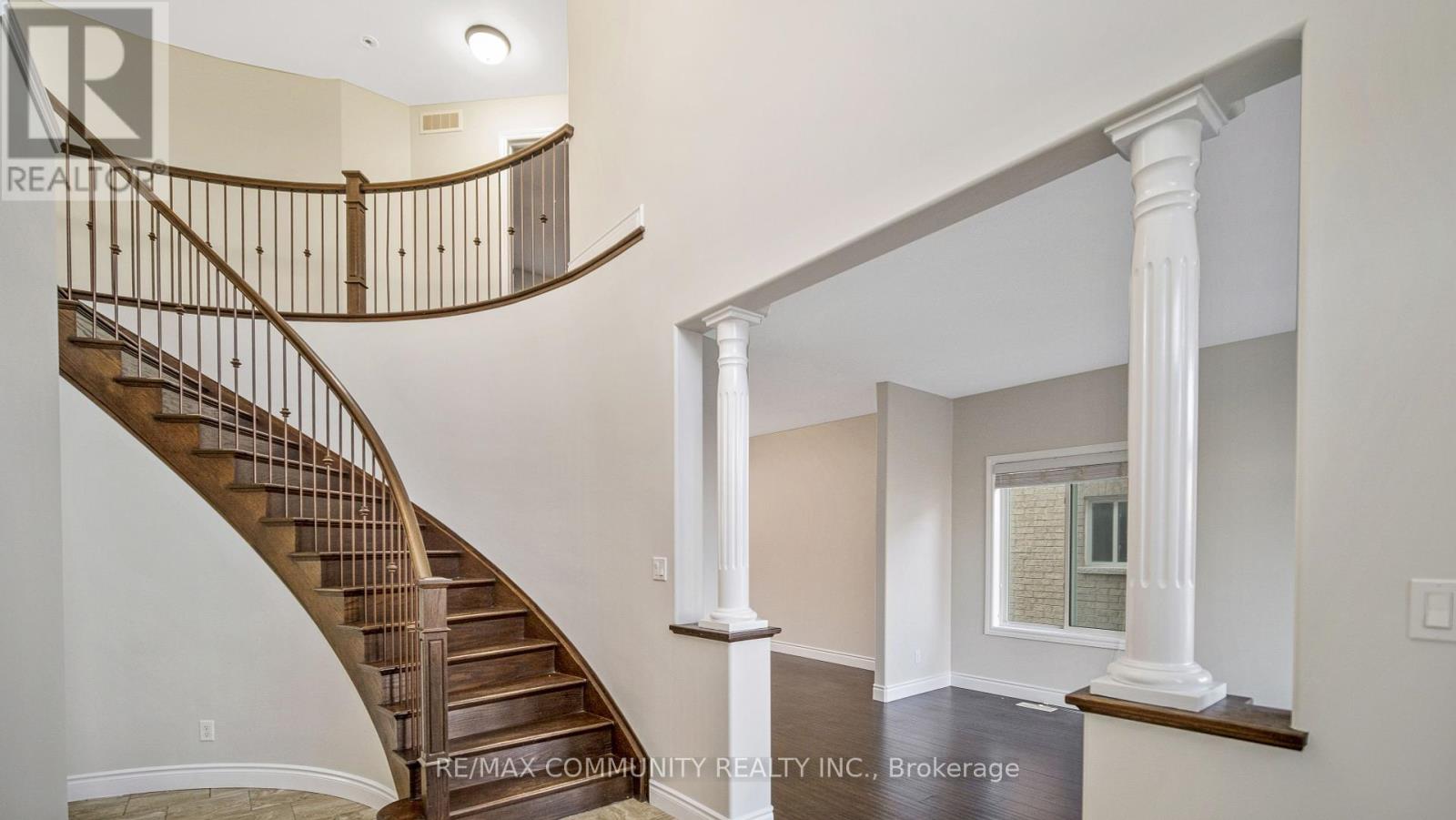 12 Laurel Street, Belleville, Ontario  K8N 0J4 - Photo 4 - X12095418