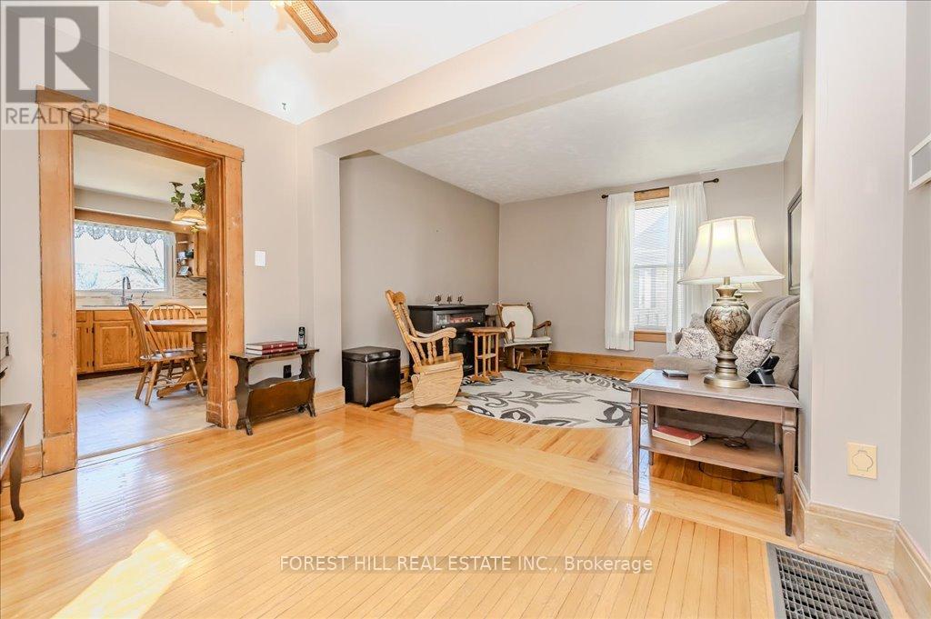 373 Garden Street, Cambridge, Ontario  N3H 4C8 - Photo 9 - X12095462