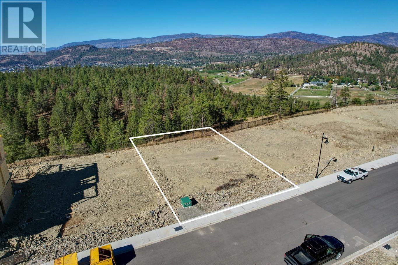 Property at 662 Kingswood Terrace Lot# 34 image 2