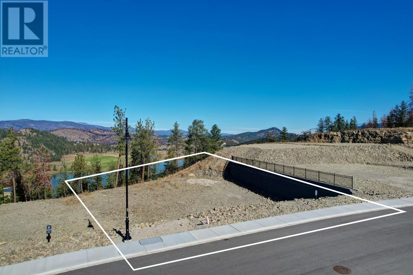 Property at 734 Kingswood Terrace Lot# 43 image 2