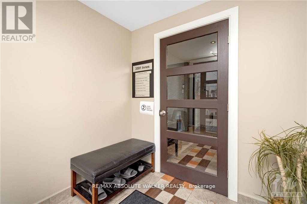3591 Innes Road, Ottawa, Ontario  K1C 1T1 - Photo 14 - X12095741