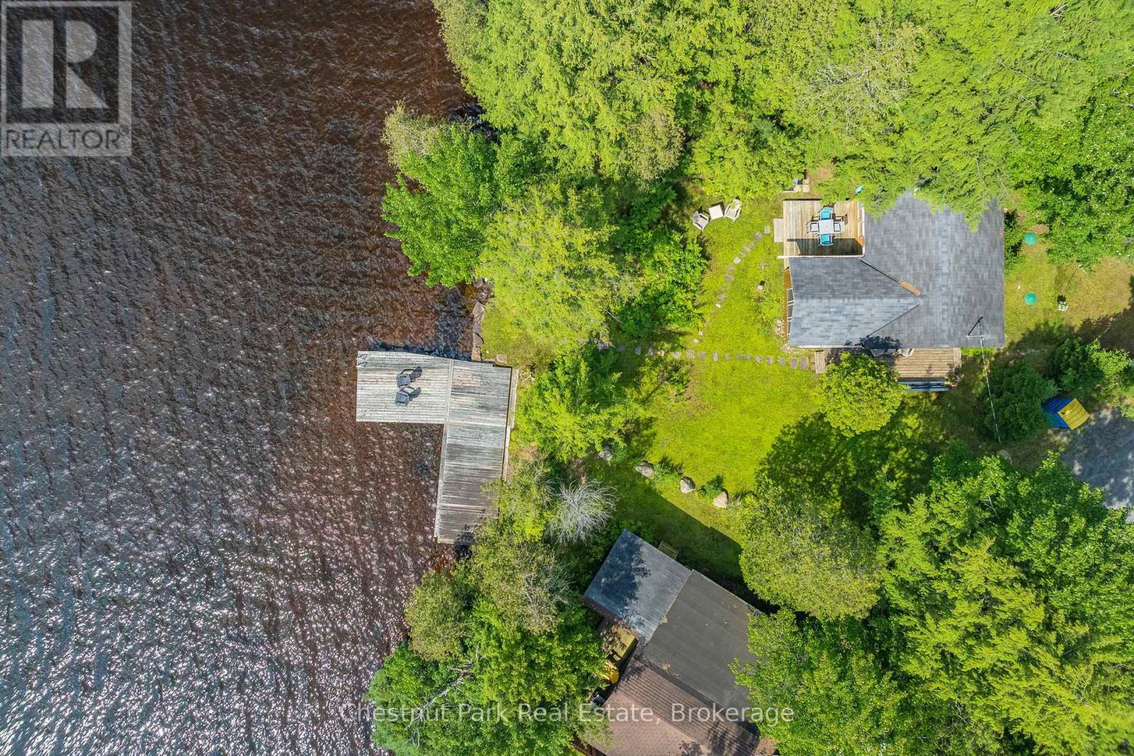 464 Springfield Road, Huntsville, Ontario  P1H 2J3 - Photo 12 - X12095639