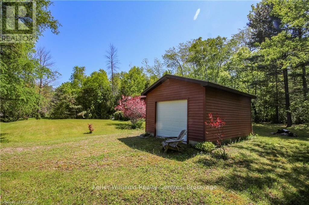 132 Maple Drive, Northern Bruce Peninsula, Ontario  N0H 1Z0 - Photo 12 - X12095651