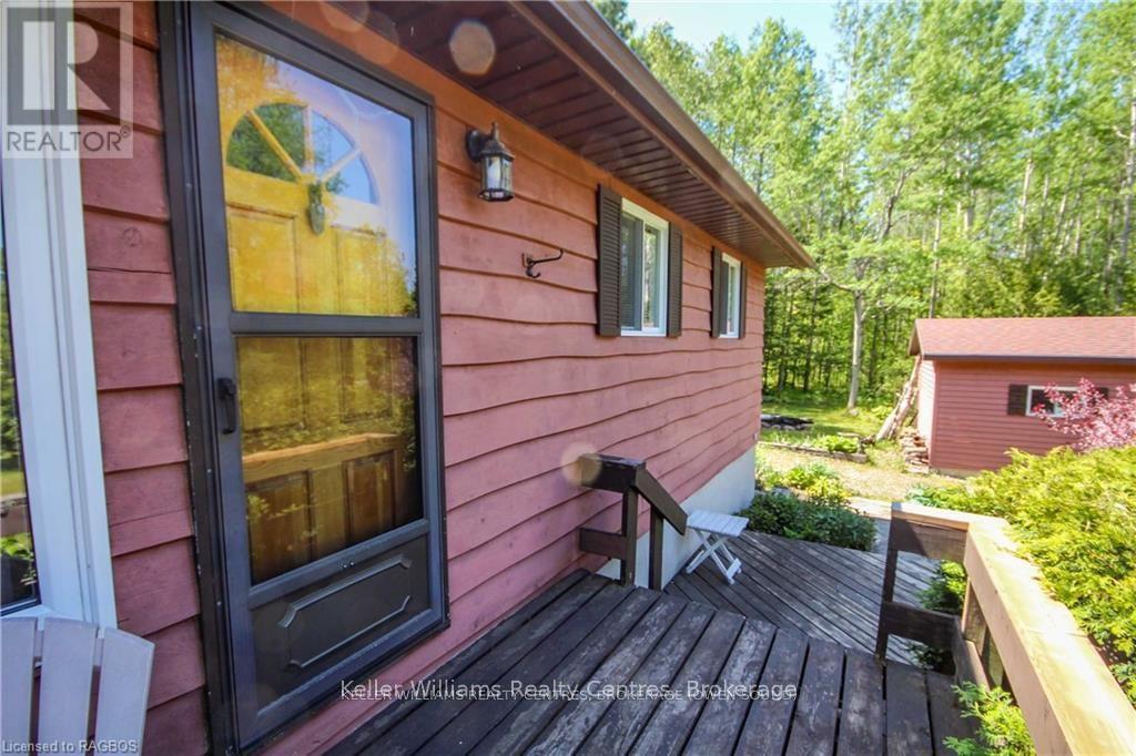 132 Maple Drive, Northern Bruce Peninsula, Ontario  N0H 1Z0 - Photo 26 - X12095651