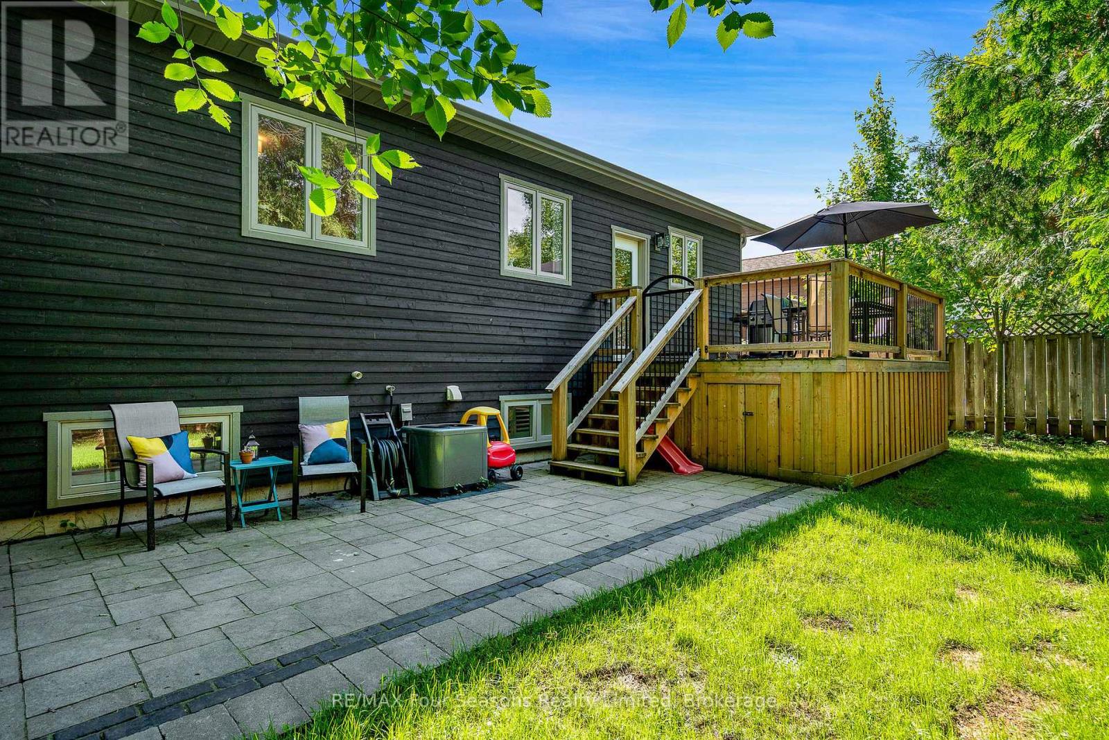 264 St Vincent Street, Meaford, Ontario  N4L 1E8 - Photo 28 - X12095656