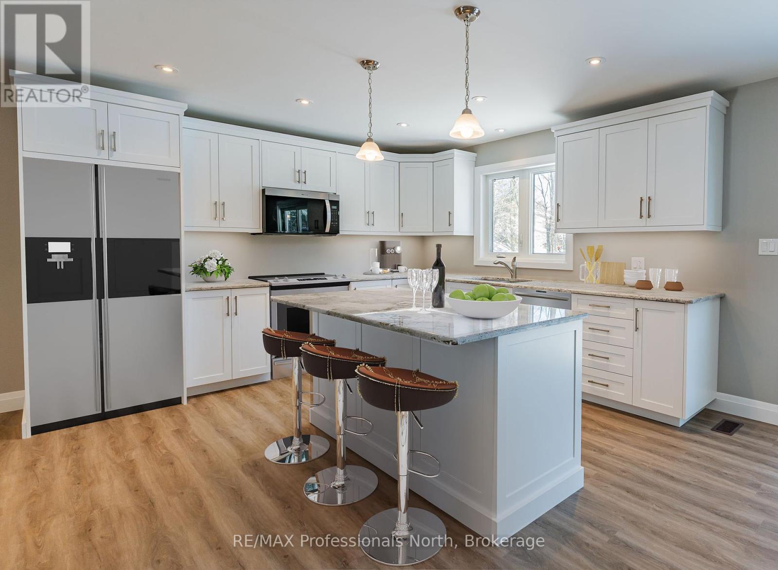 7 Marluc Avenue, Minden Hills, Ontario  K0M 2K0 - Photo 2 - X12095679
