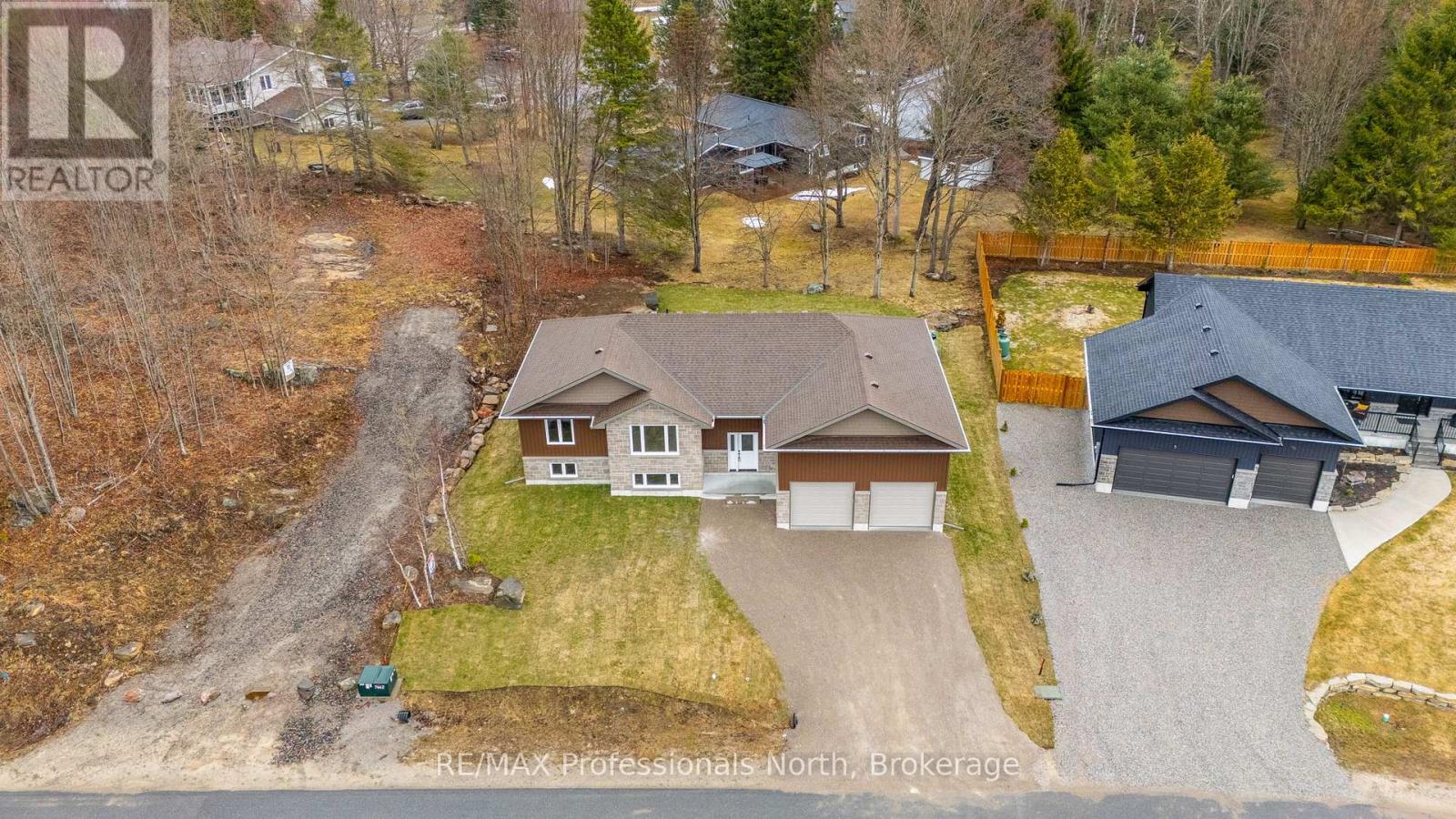7 Marluc Avenue, Minden Hills, Ontario  K0M 2K0 - Photo 29 - X12095679