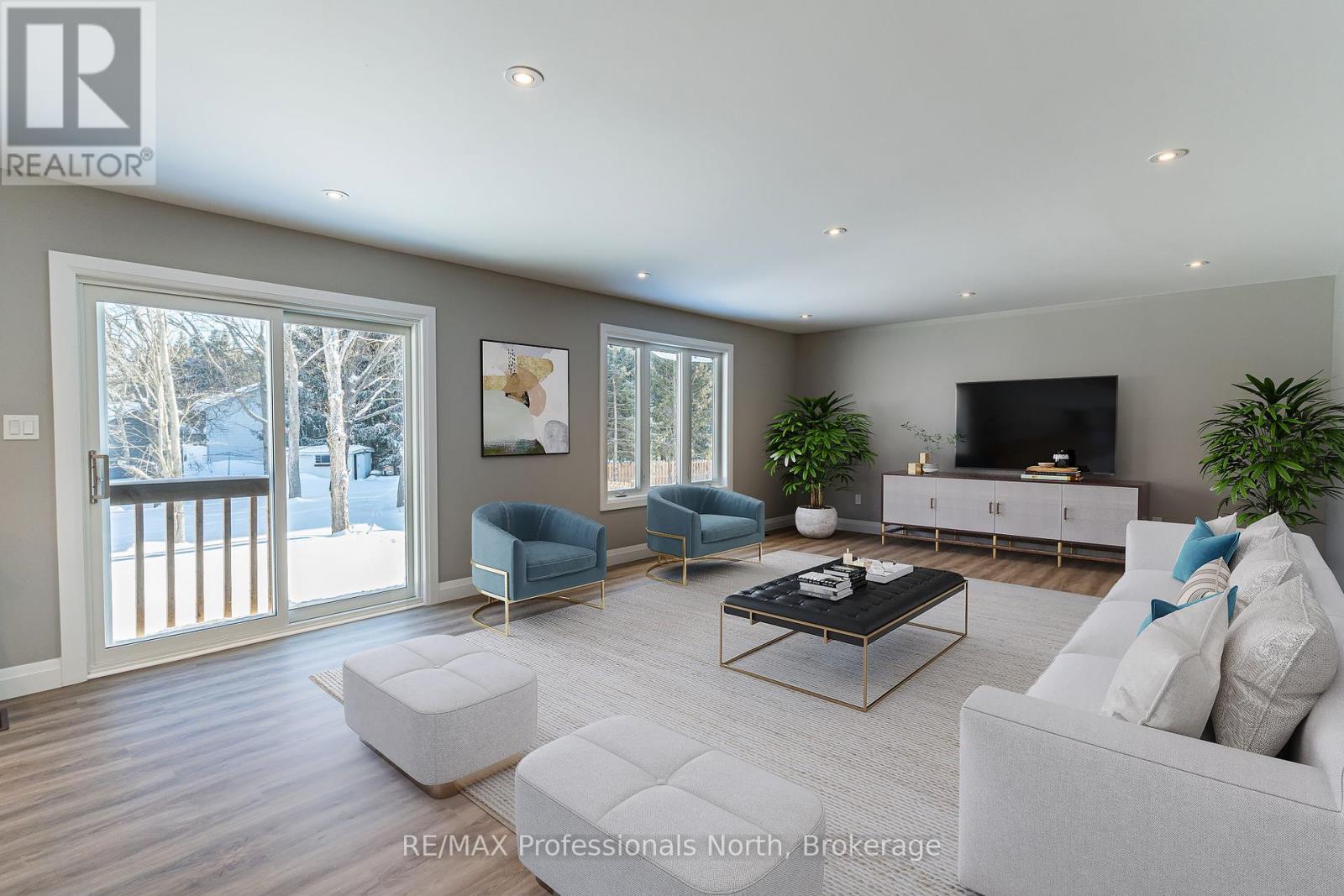 7 Marluc Avenue, Minden Hills, Ontario  K0M 2K0 - Photo 3 - X12095679
