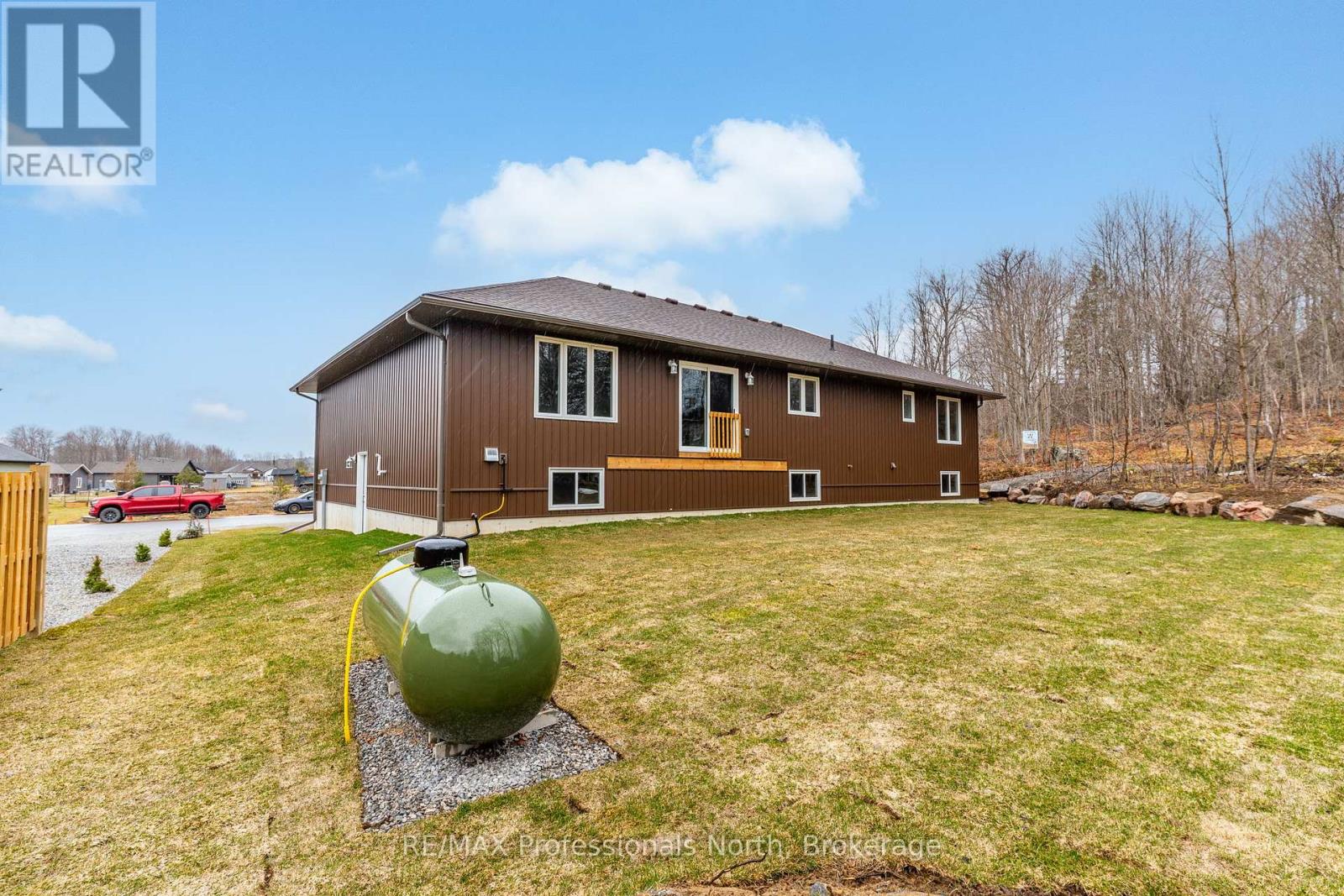 7 Marluc Avenue, Minden Hills, Ontario  K0M 2K0 - Photo 35 - X12095679