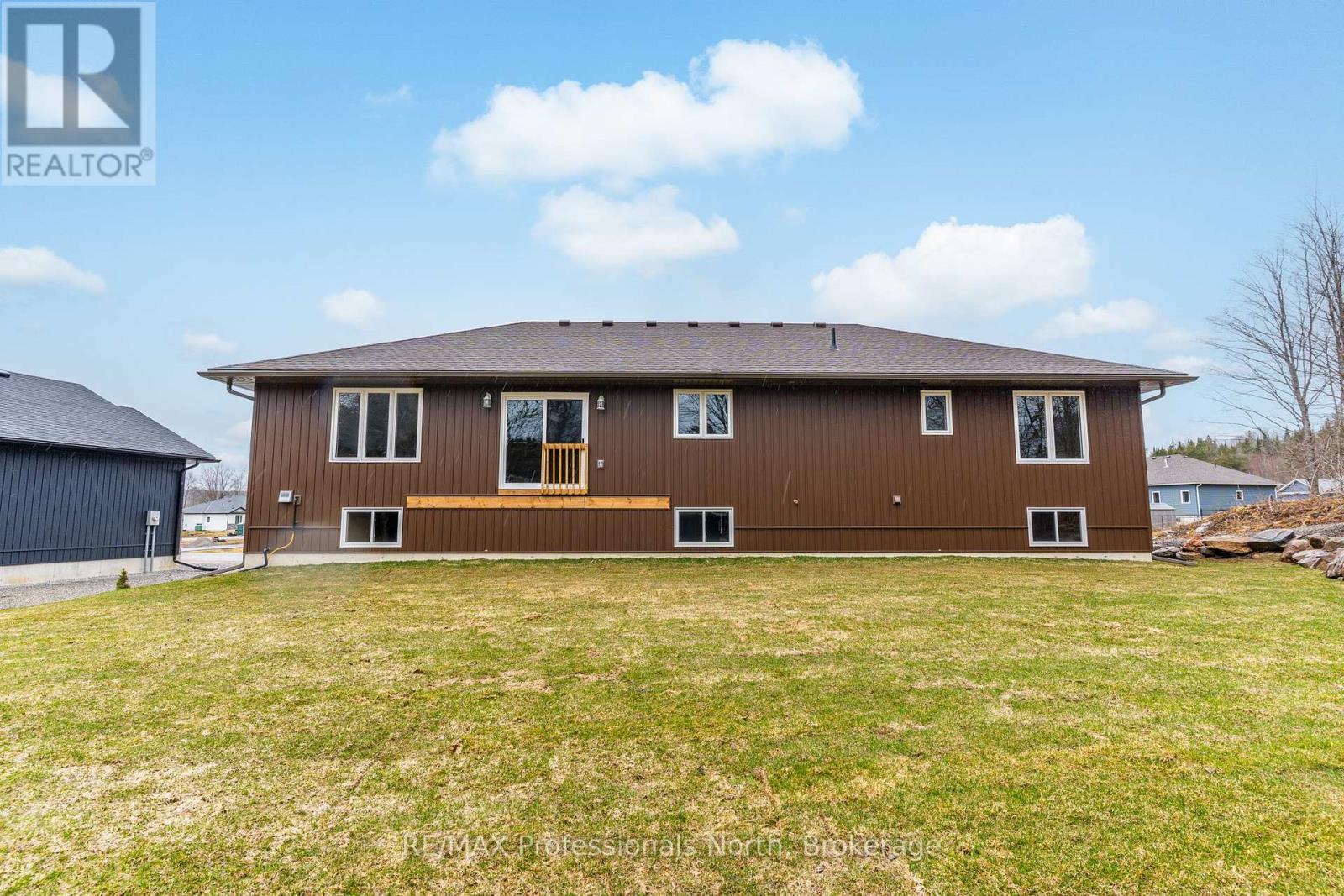 7 Marluc Avenue, Minden Hills, Ontario  K0M 2K0 - Photo 36 - X12095679