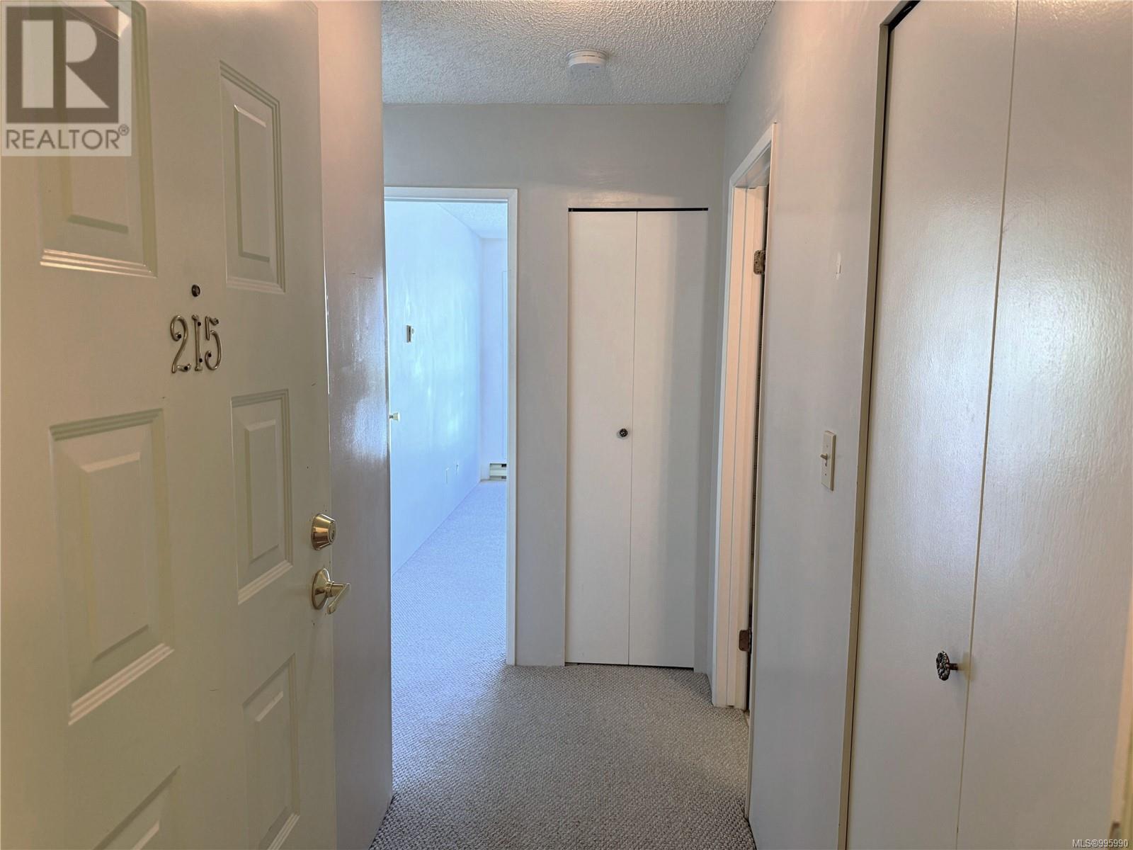 Property at 215 2815 Departure Bay Rd image 3