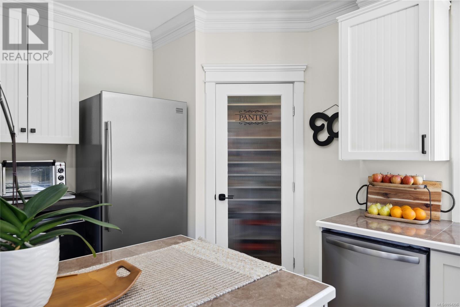 Property at 2508 Nuttal Dr image 1
