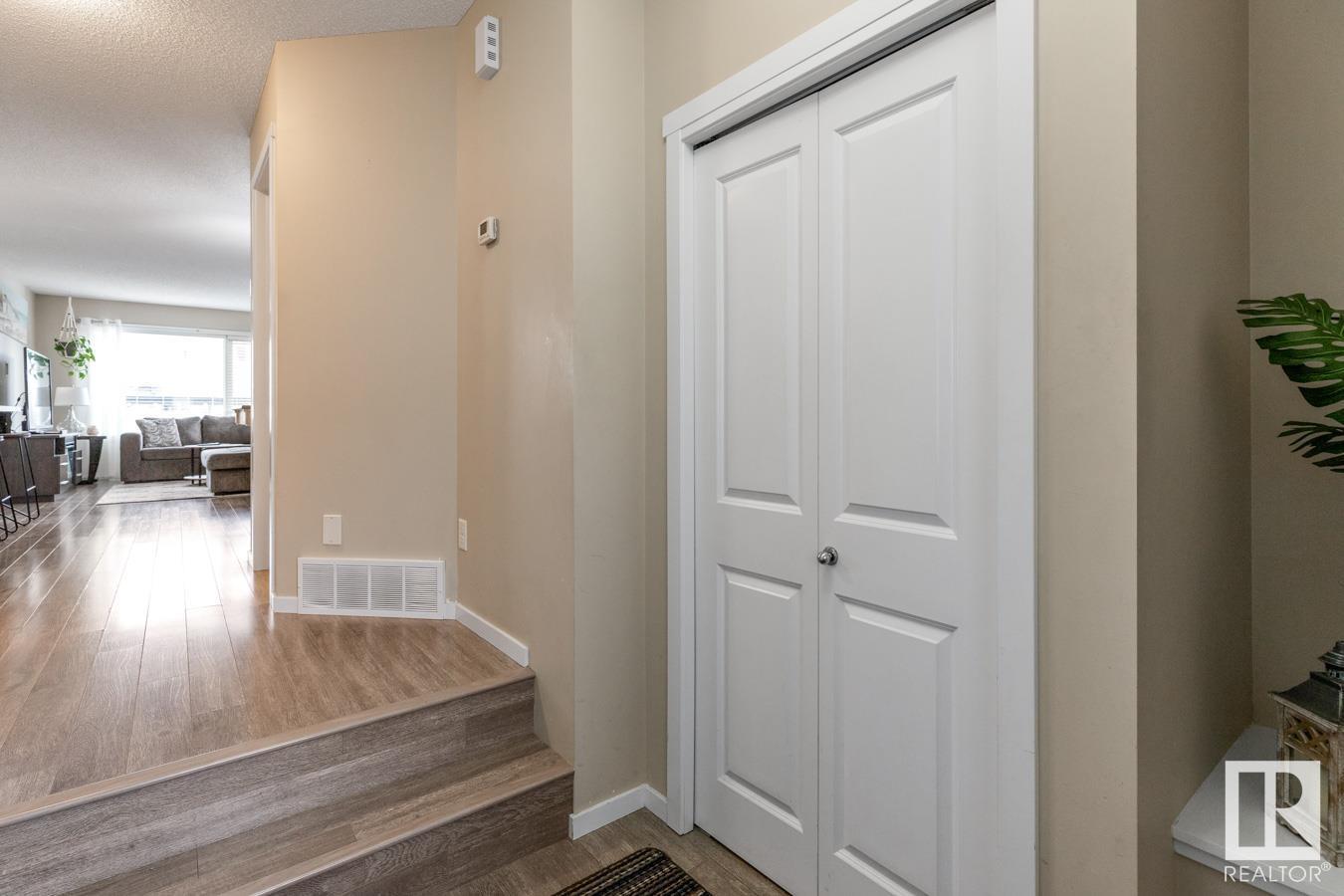 Property at 254 STURTZ BN image 3