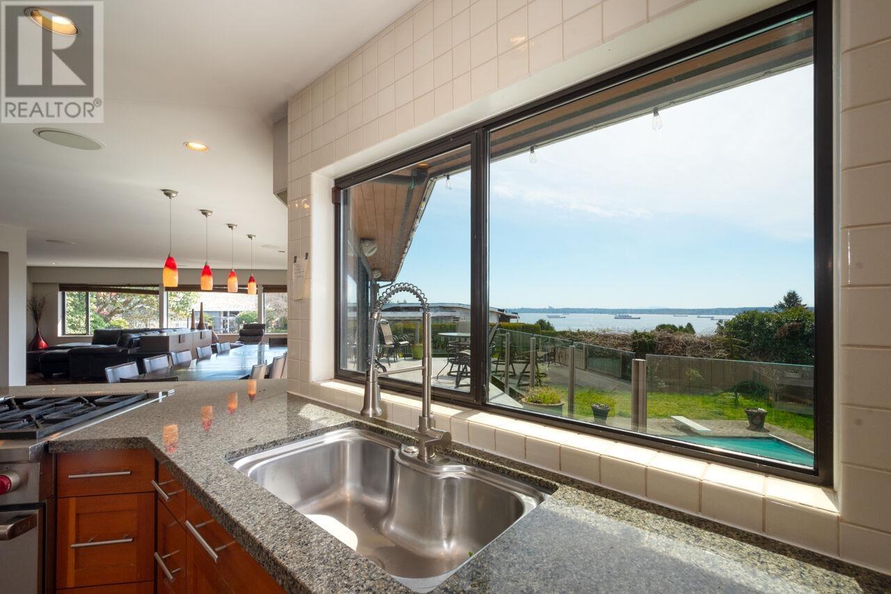 4231 Rockridge Crescent, West Vancouver, British Columbia  V7W 1A9 - Photo 10 - R2991989
