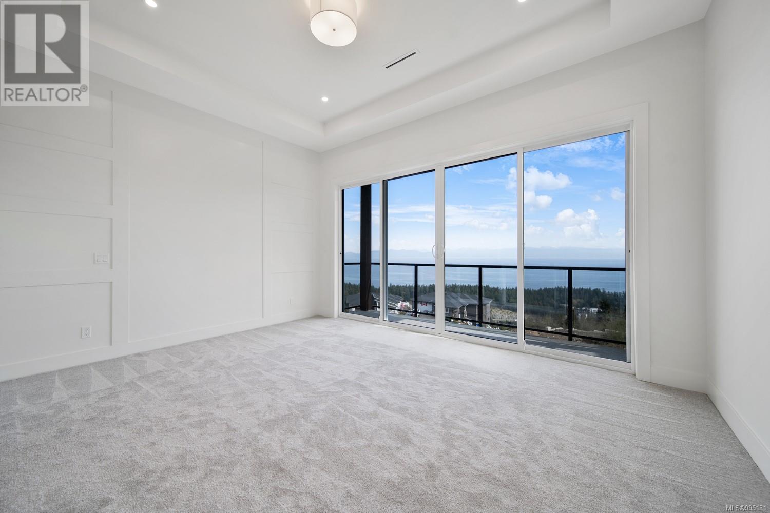 Property at 4650 Ambience Dr image 5