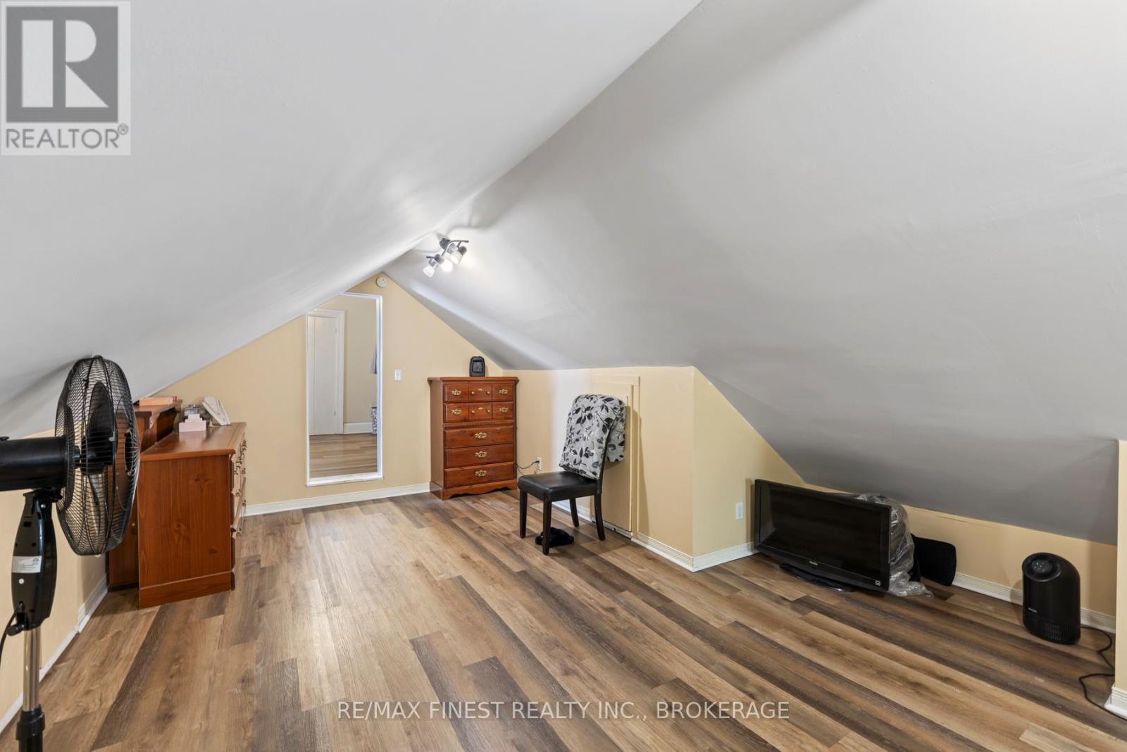 36 William Street, Rideau Lakes, Ontario  K0E 1G0 - Photo 21 - X12056762