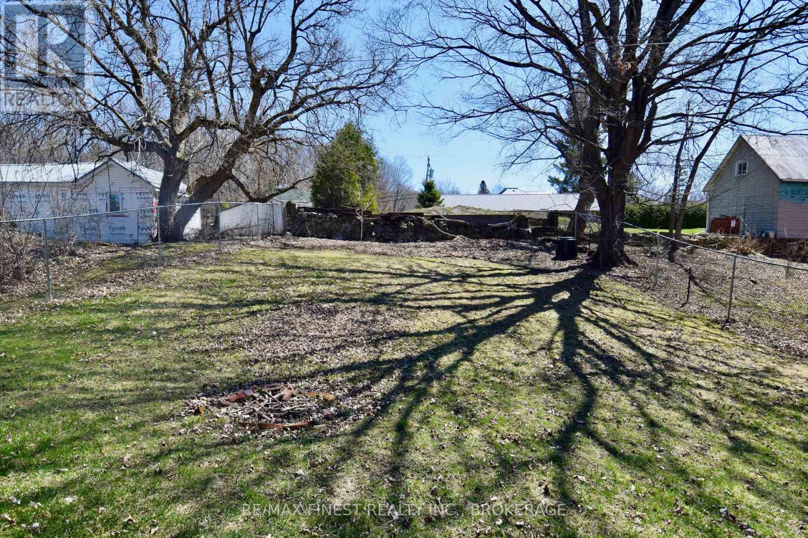 36 William Street, Rideau Lakes, Ontario  K0E 1G0 - Photo 35 - X12056762