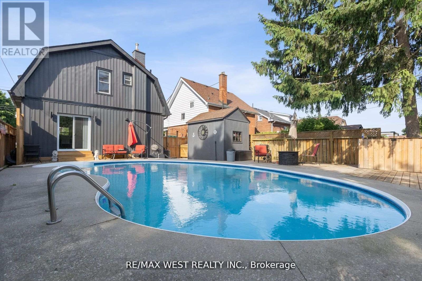 48 Burwell Street, Brantford, Ontario  N3T 4T7 - Photo 21 - X12095686