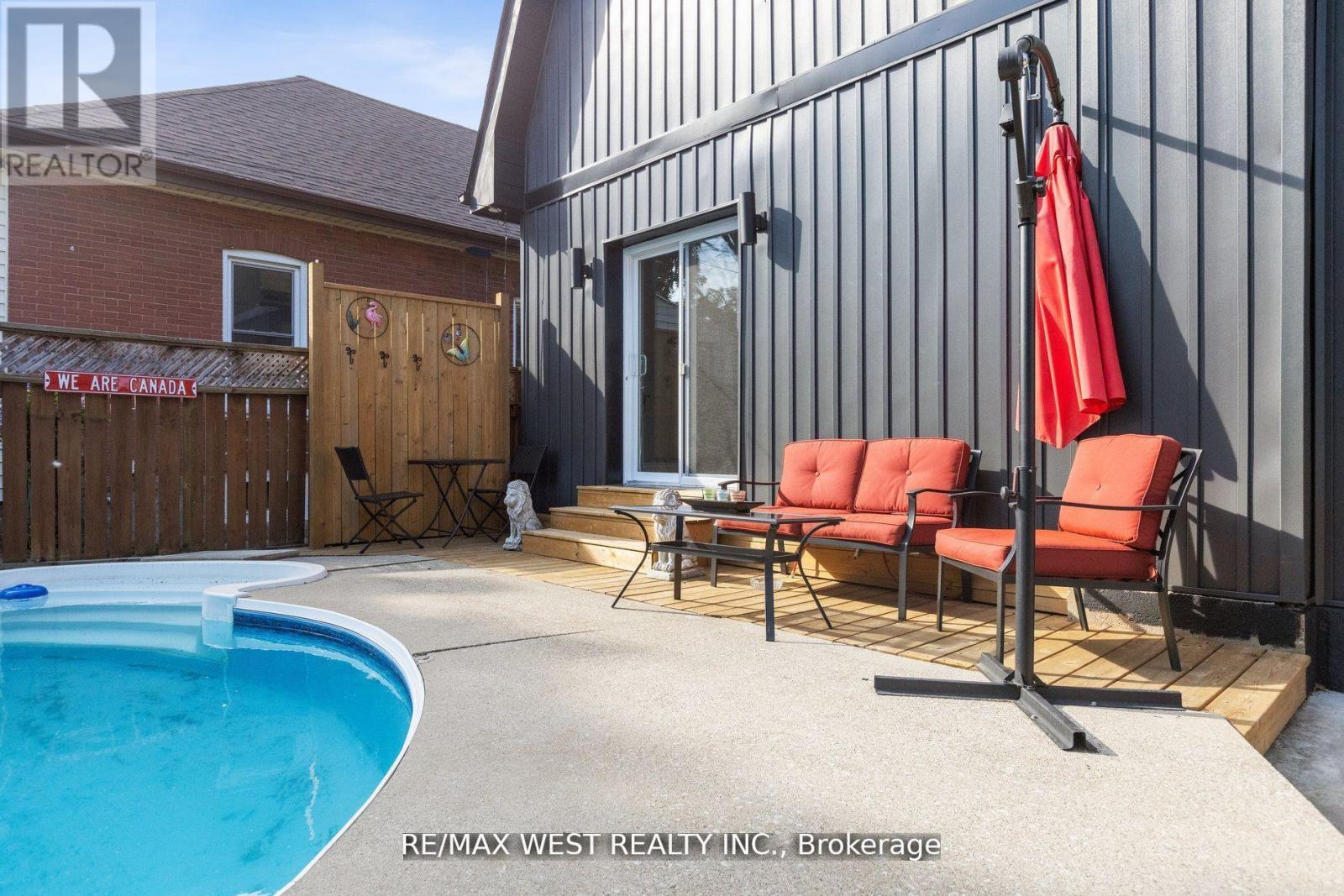 48 Burwell Street, Brantford, Ontario  N3T 4T7 - Photo 23 - X12095686