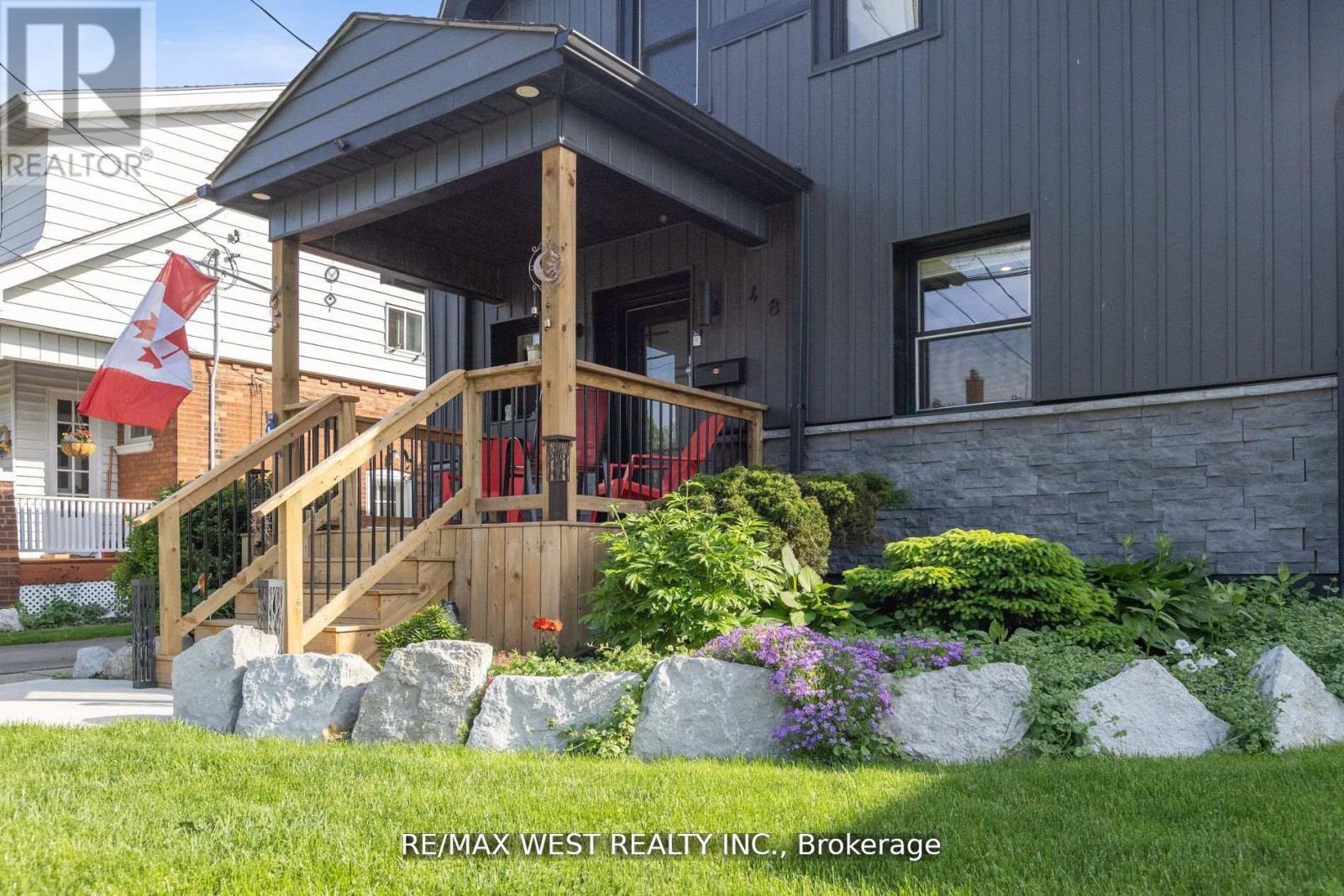 48 Burwell Street, Brantford, Ontario  N3T 4T7 - Photo 3 - X12095686
