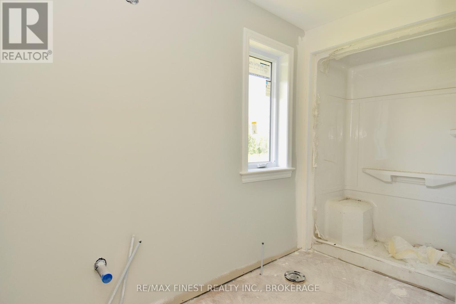 192 Cherrywood Parkway, Greater Napanee, Ontario  K7R 0E2 - Photo 8 - X12084196