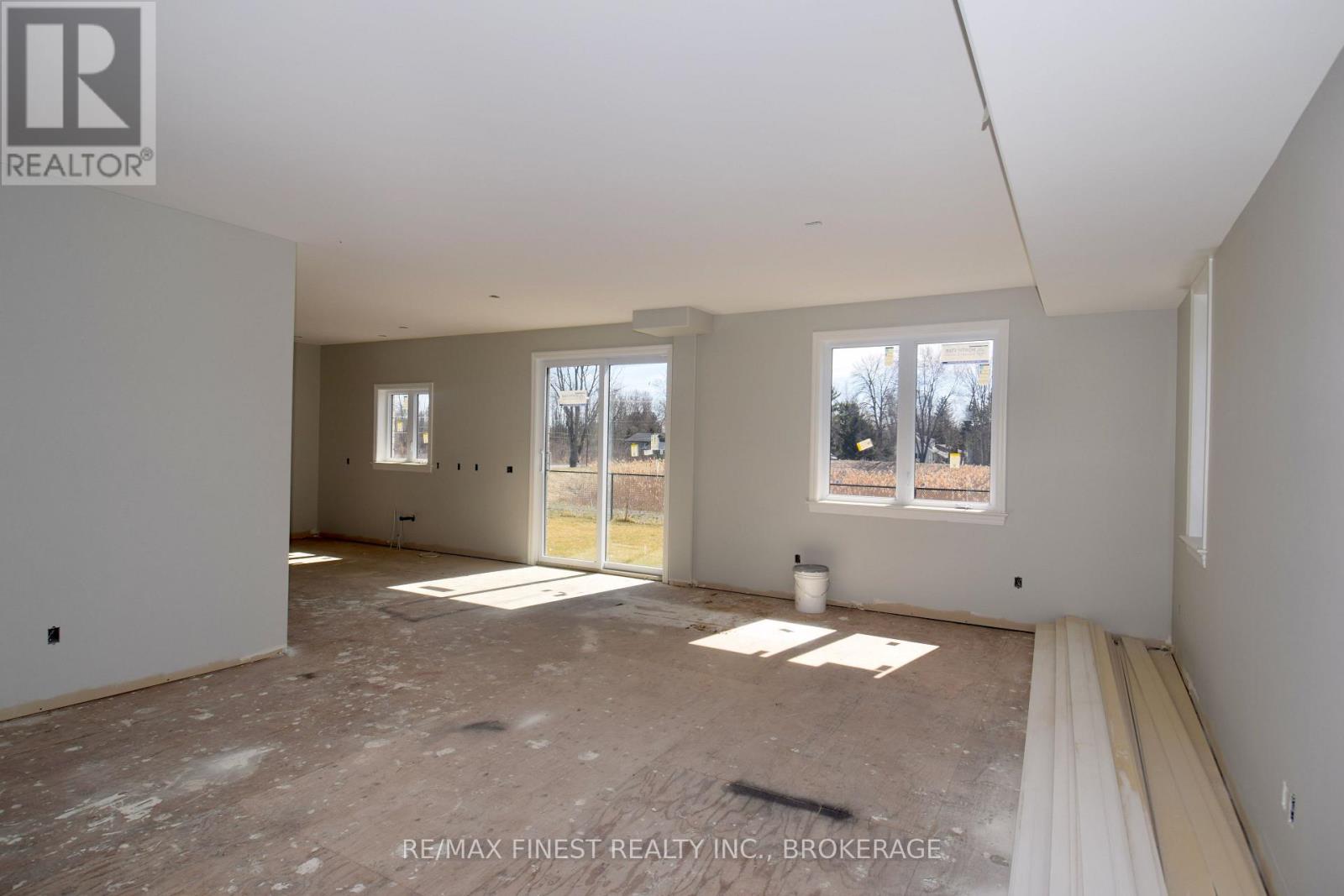 192 Cherrywood Parkway, Greater Napanee, Ontario  K7R 0E2 - Photo 3 - X12084196