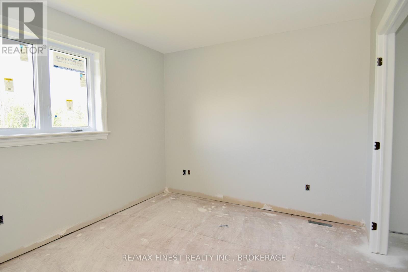 192 Cherrywood Parkway, Greater Napanee, Ontario  K7R 0E2 - Photo 9 - X12084196
