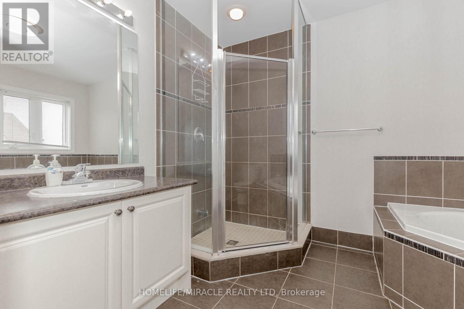 488 Landsborough Avenue, Milton, Ontario  L9T 7X7 - Photo 25 - W12046567