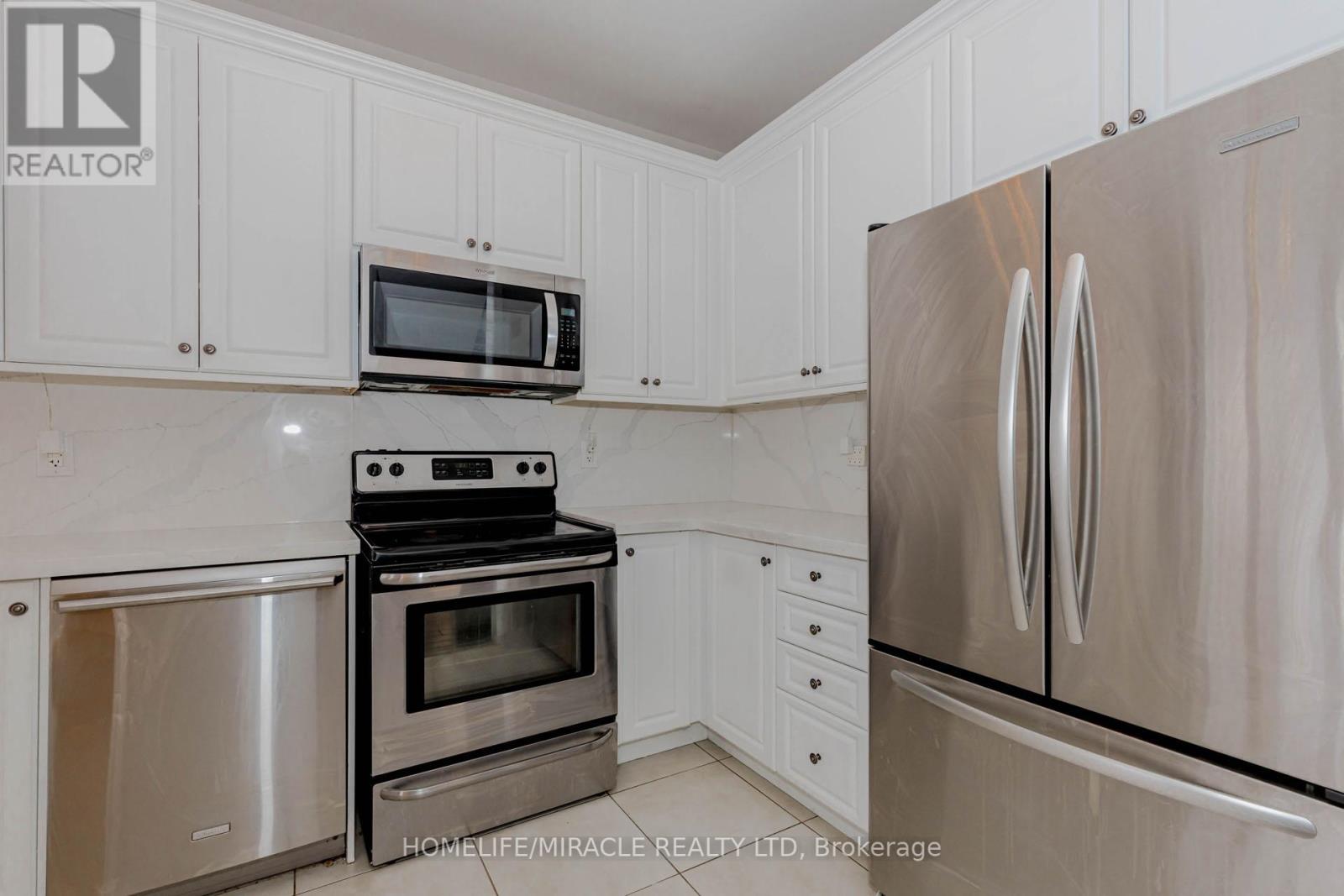 488 Landsborough Avenue, Milton, Ontario  L9T 7X7 - Photo 11 - W12046567