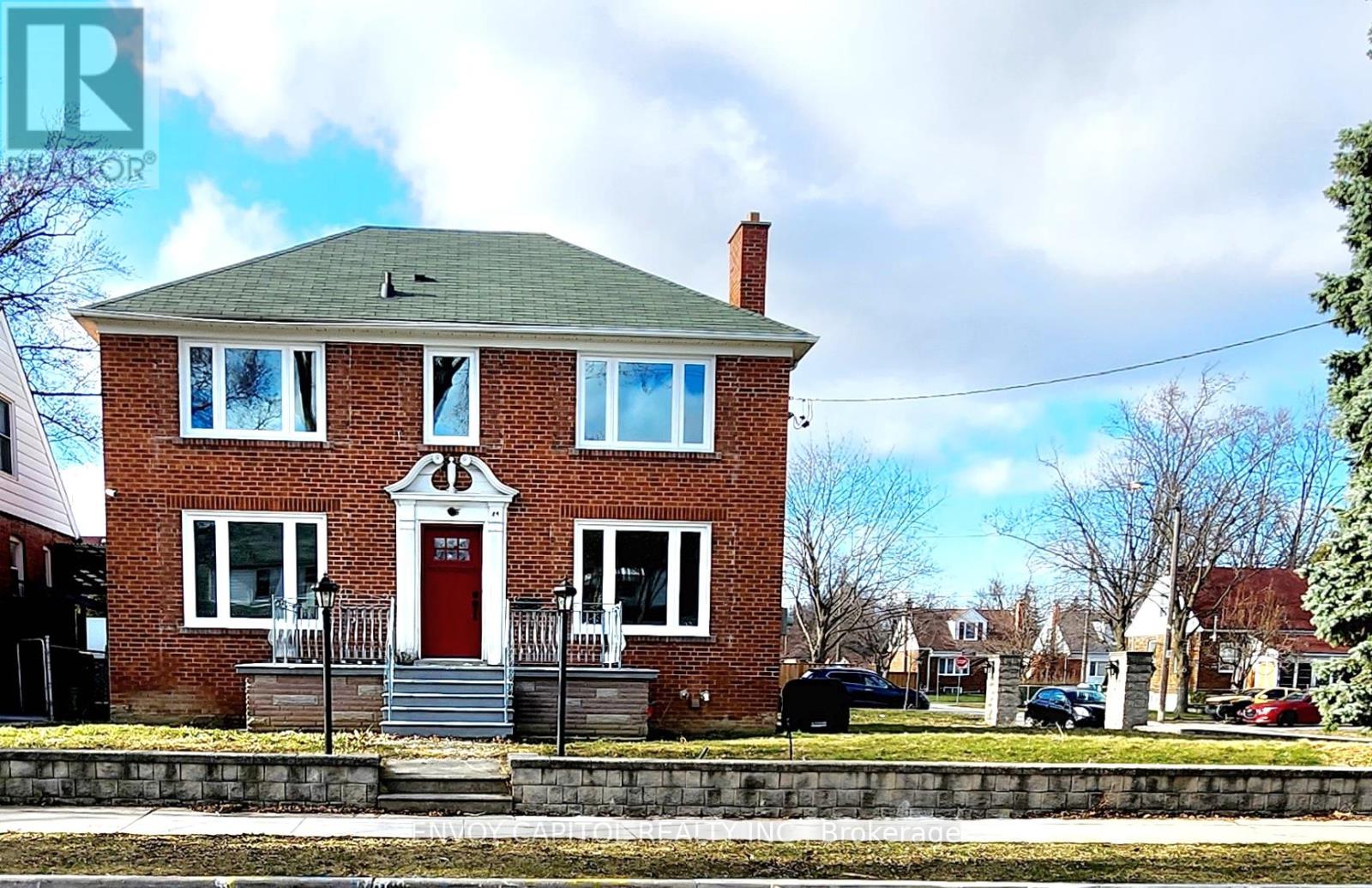 84 MACDONALD AVENUE, Toronto, Ontario