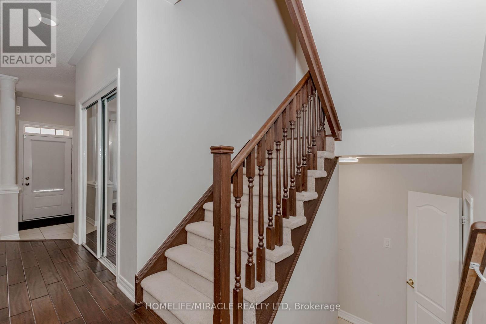 488 Landsborough Avenue, Milton, Ontario  L9T 7X7 - Photo 17 - W12046567