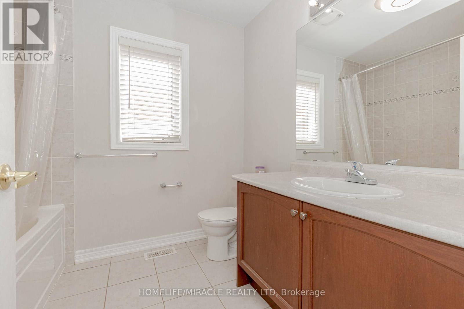 488 Landsborough Avenue, Milton, Ontario  L9T 7X7 - Photo 32 - W12046567