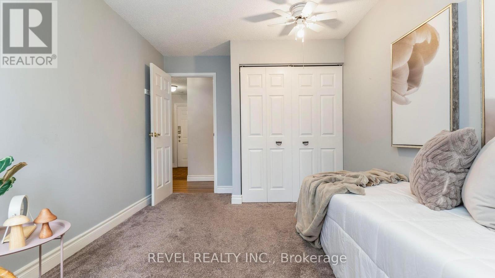 Photo 15 of 26 for 217 - 725 Deveron Crescent S