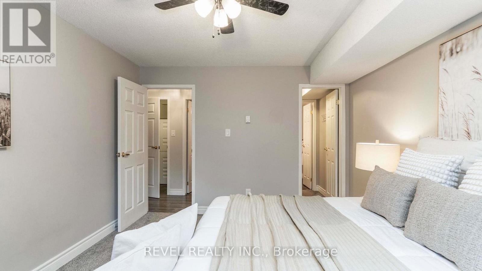 Photo 17 of 26 for 217 - 725 Deveron Crescent S