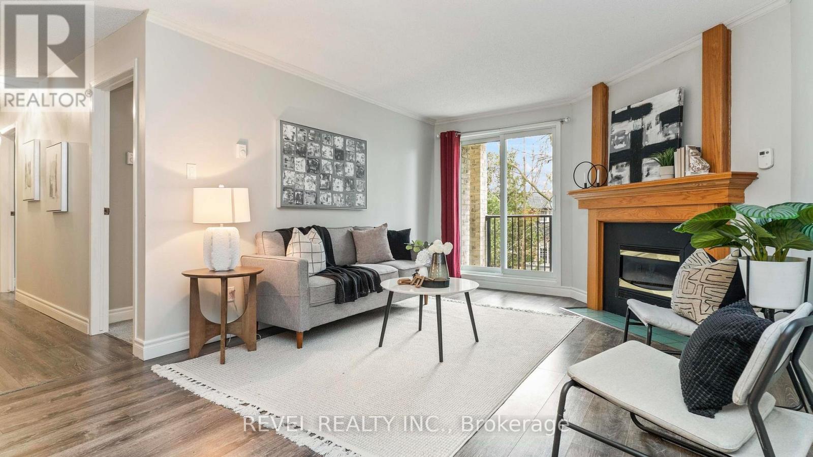 Photo 9 of 26 for 217 - 725 Deveron Crescent S