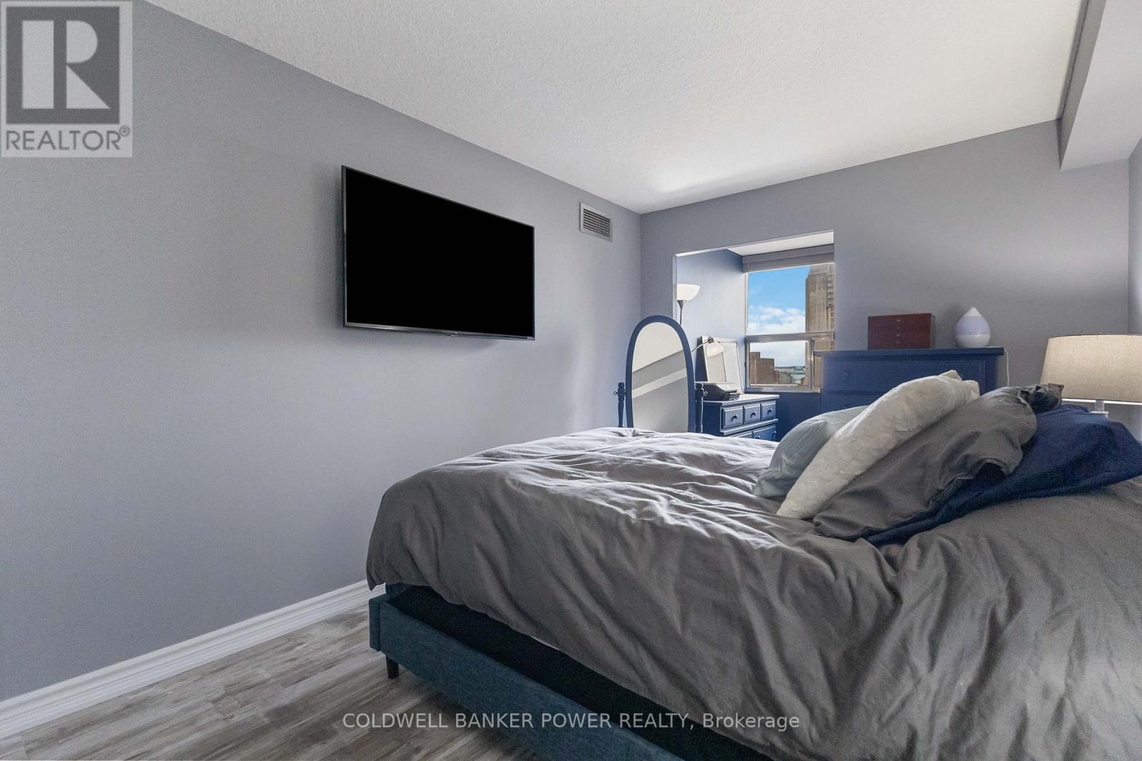 604 - 389 Dundas Street, London East, Ontario  N6B 3L5 - Photo 19 - X12095790