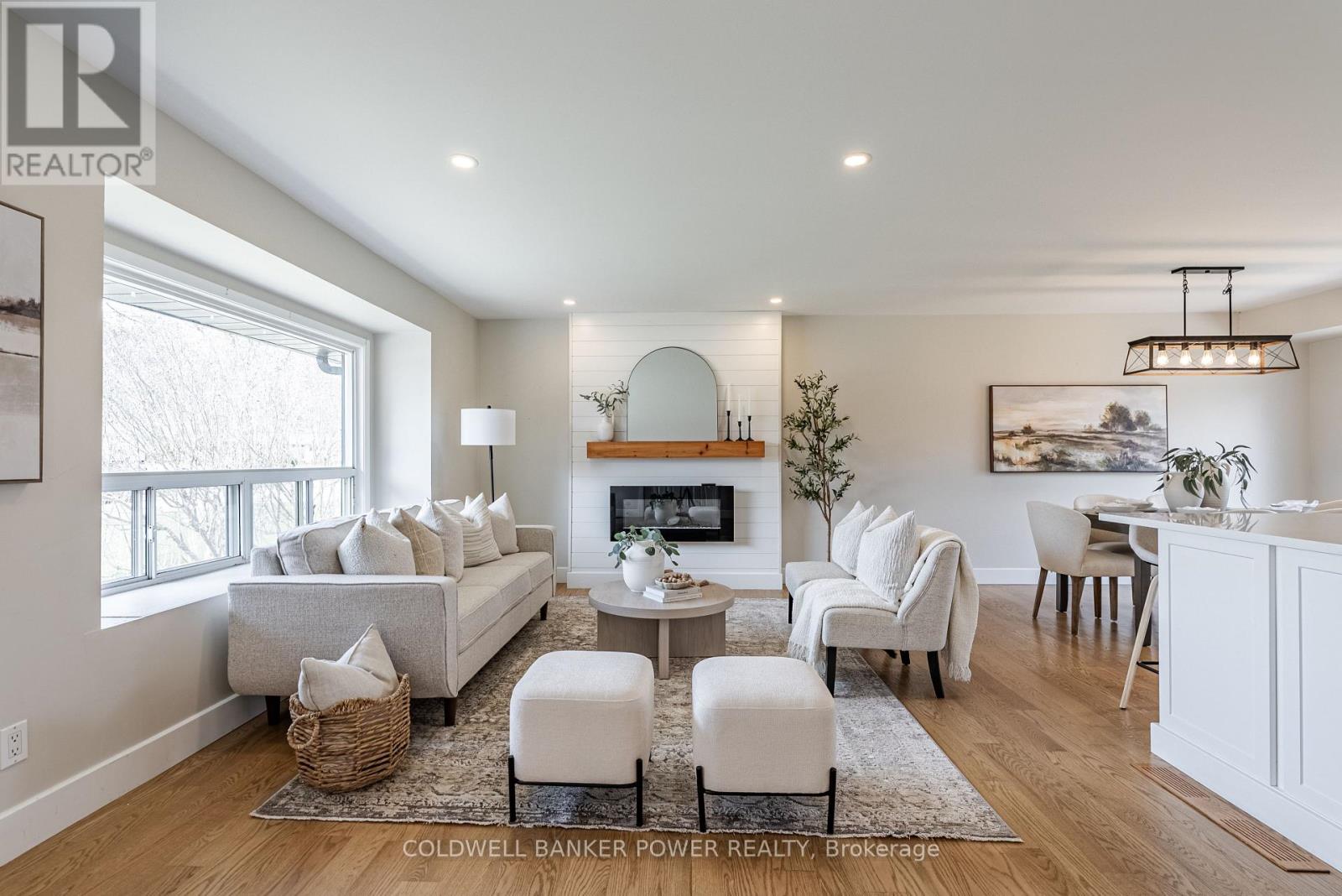 107 Tweed Crescent, London North, Ontario  N5X 1Z5 - Photo 5 - X12095893
