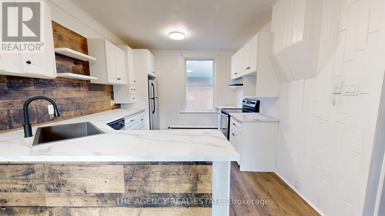 Photo 14 of 45 for 173 Chelsea Avenue N