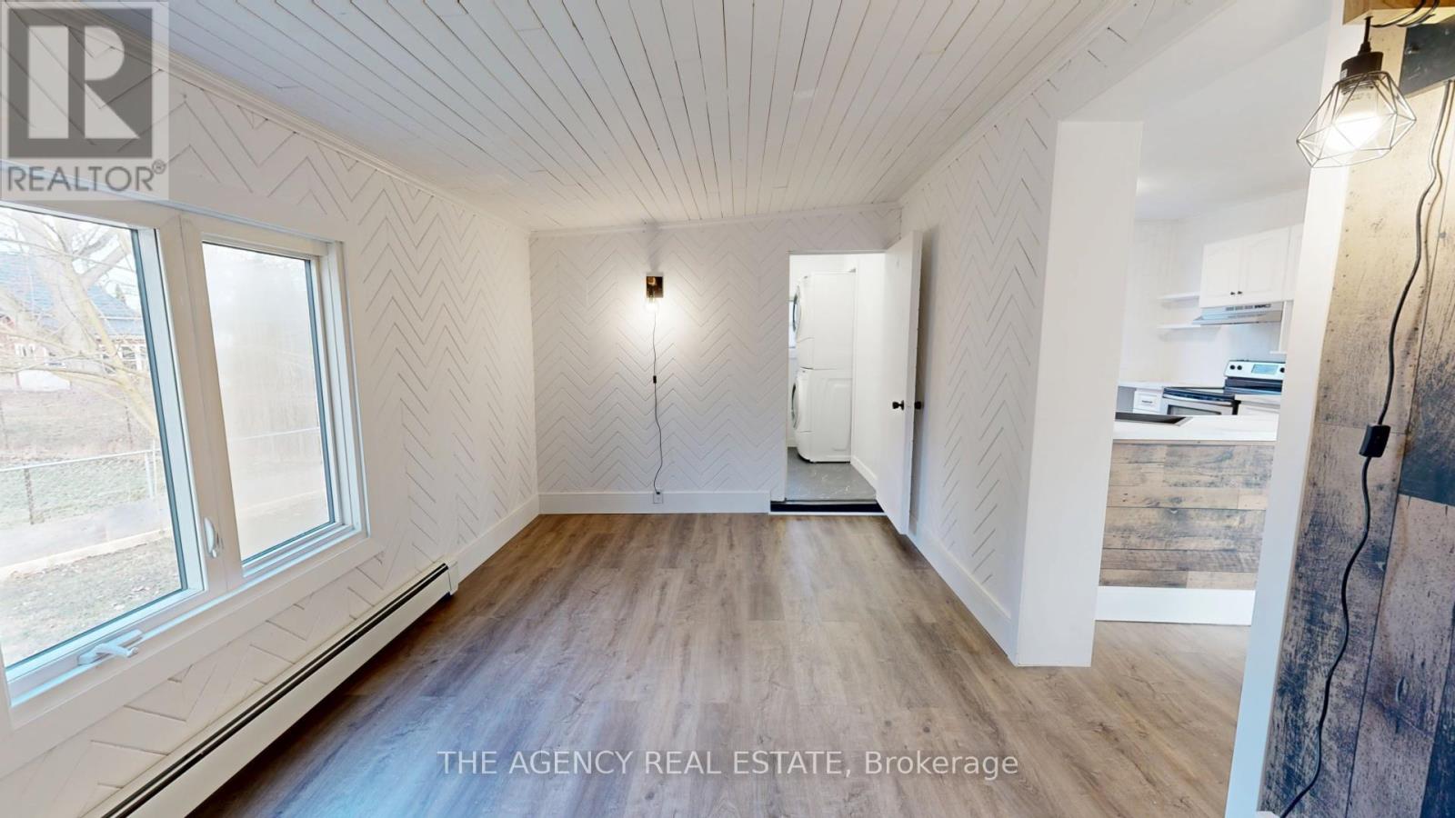 Photo 18 of 45 for 173 Chelsea Avenue N